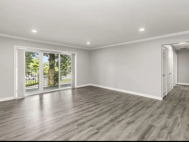 1113 N Old Woodward Ave #46 — Photo 5