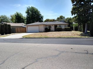 5585 N Millbrook Ave, Fresno, CA 93710