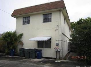 112 SW 6th St, Hallandale Beach, FL 33009