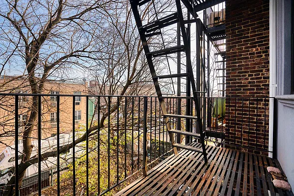 Rented by Avenues Real Estate | media 5