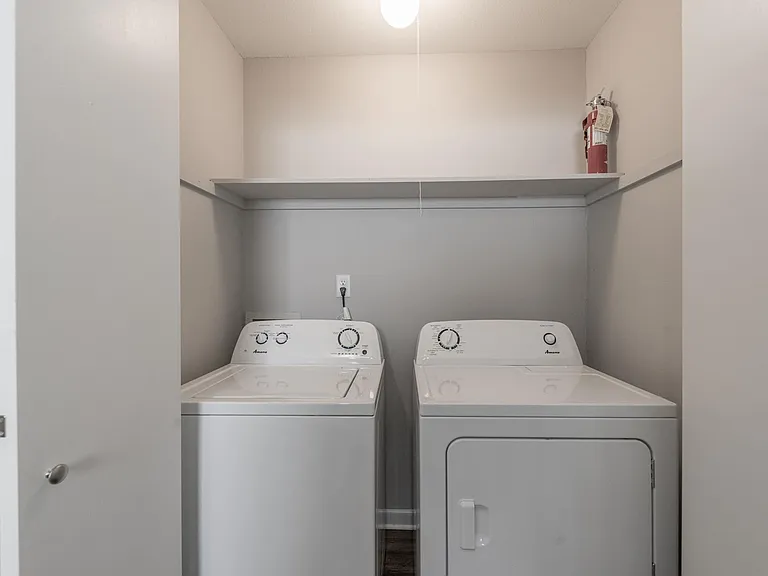 1325 Robins St #6 — Photo 14