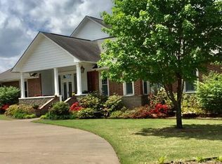 314 Treaty Line Dr, Russellville, AR 72802