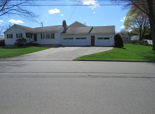 9 Ivy Ln, Wethersfield, CT 06109