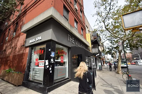 Rented by Bond New York | media 74