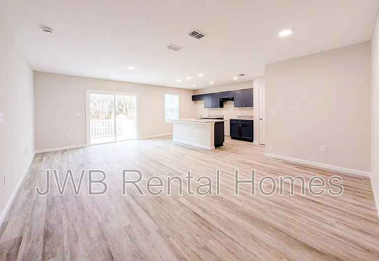 5447 Wabash Blvd — Photo 6