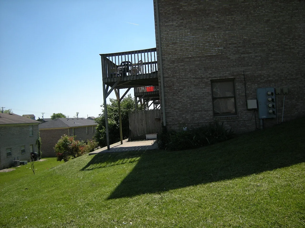 303 McDougal Ave — Photo 3
