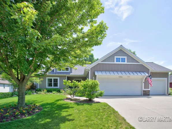 5982 Canal Ave SW, Wyoming, MI 49418