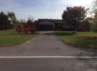 2916 E M 36, Pinckney, MI 48169