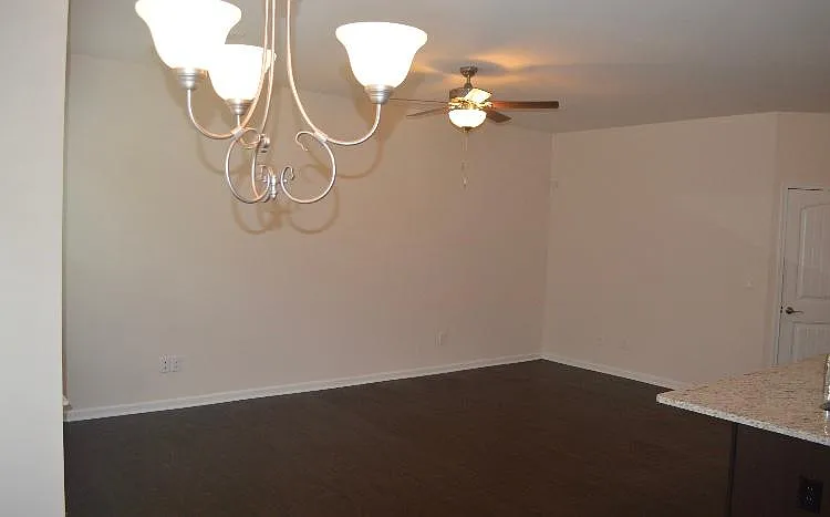 3285 Garden Glade Ln — Photo 10