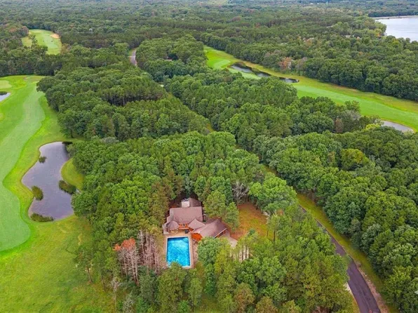 373 Pinehurst Dr, Nekoosa, WI 54457