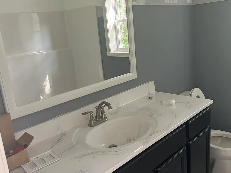 212 Smith St — Photo 8