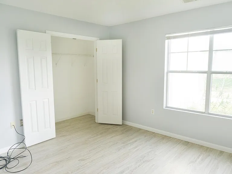 2 Old South Ct #2H — Photo 15