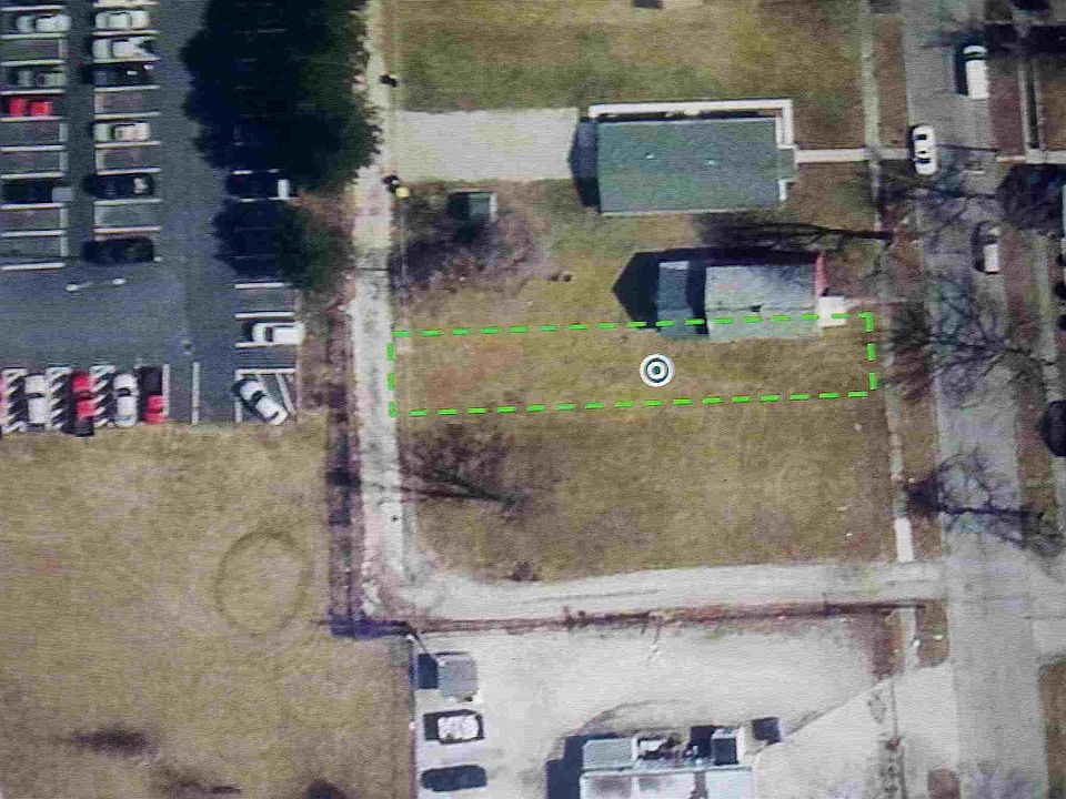2nd image of 425 E Masterson Ave