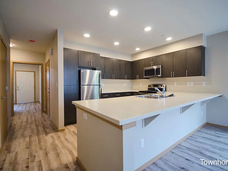 Spyglass Hill Apartments — Photo 36