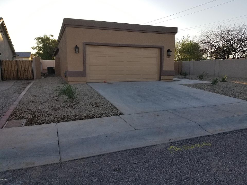 2nd image of 290 W 14th Ave