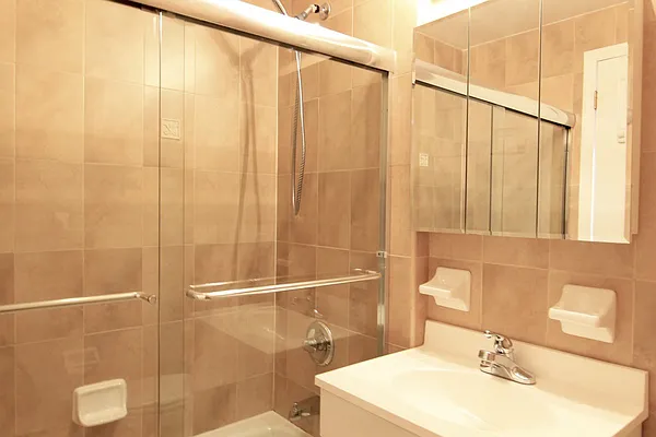 Rented by Bohemia Realty Group | media 47