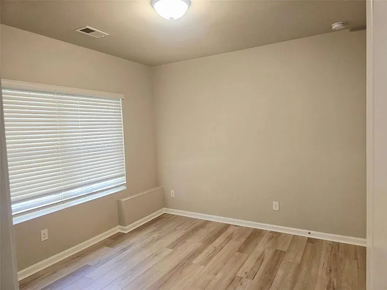 213 N Fortune Way — Photo 23