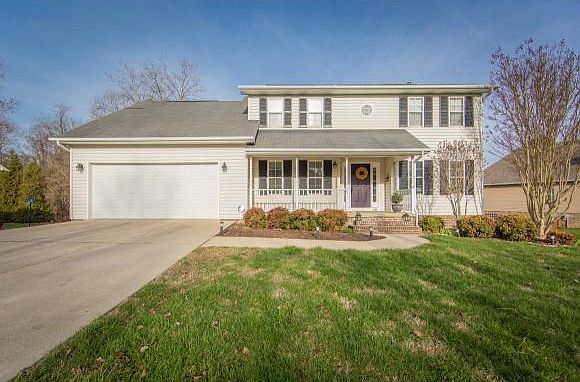 1st image of 403 Glen Oaks Dr
