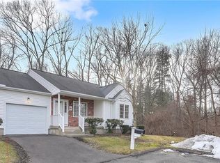 23 Glenbrook Dr #23, Windsor Locks, CT 06096