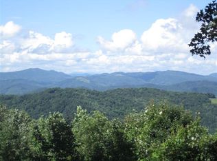 810 Pine Ridge Rd, Banner Elk, NC 28604