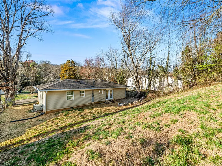 5204 Evelyn Dr — Photo 13