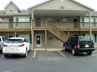 31 Golfshores Dr APT 10, Branson, MO 65616