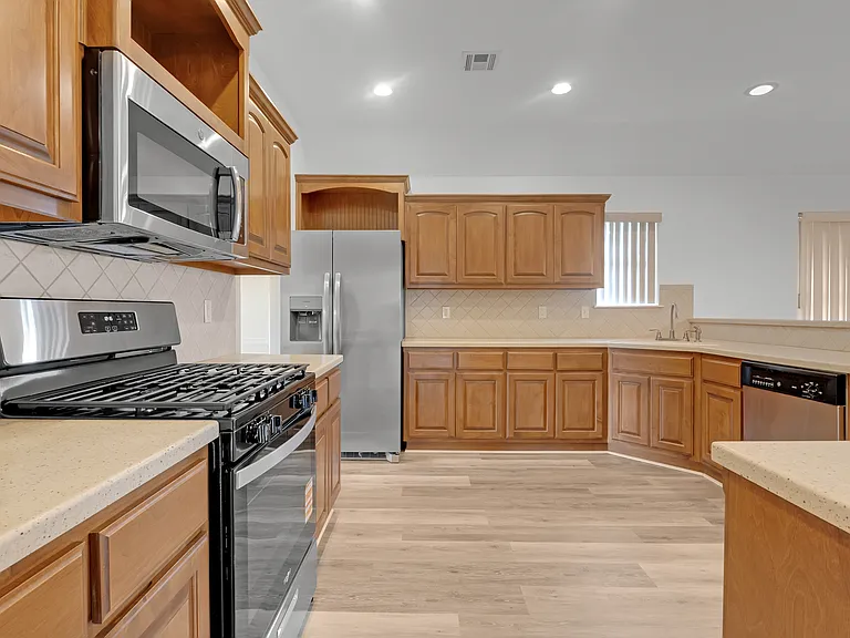 9802 N 102nd East Ave — Photo 37