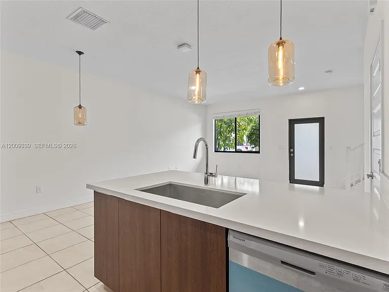 8382 NW 51st Ter #8382 — Photo 20