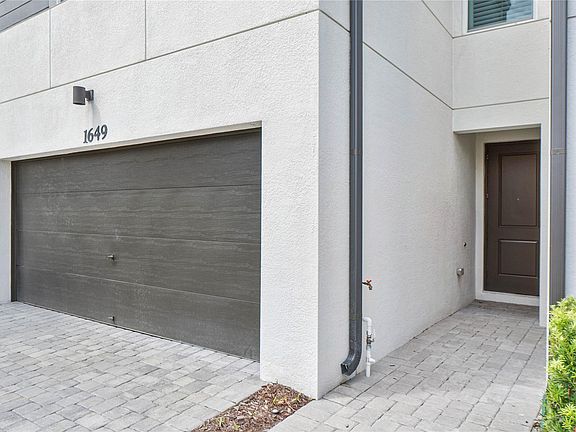 3rd image of 1649 Lindley Street