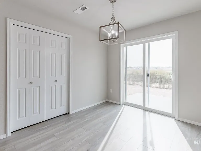 16903 Chambers Way — Photo 10