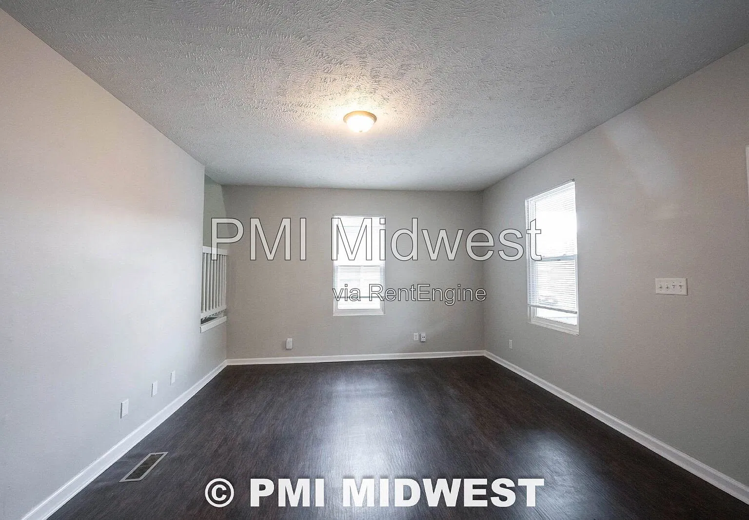 3 bed, 2.0 bath, 2129 sqft, $1,599 — Photo 4