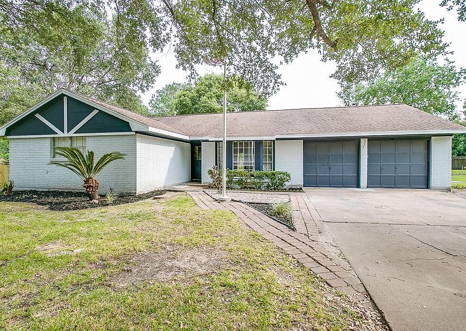 1st image of 2111 Monterrey St