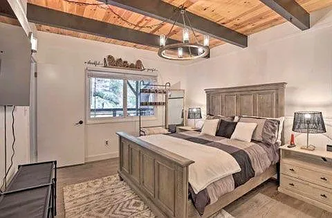3 bed, 1280 sqft, $2,200 — Photo 4