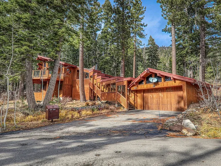 4040 Zermatt Rd — Photo 7