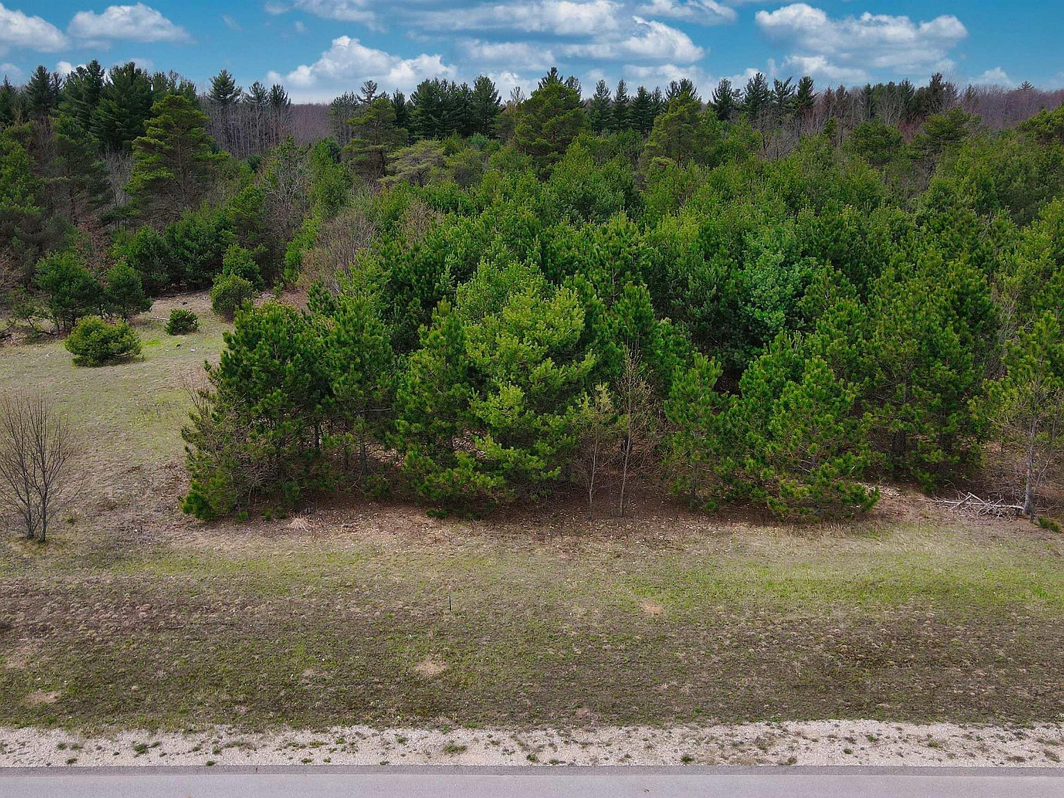 3016 Michele Marie, Grawn, MI 49637 MLS 1904448 Zillow