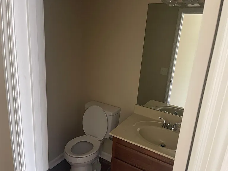108 Saint Charles Pl — Photo 9