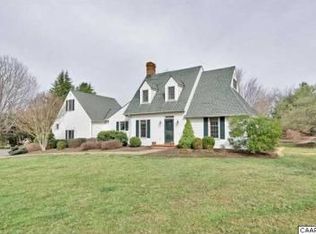 3658 Country Ln, Charlottesville, VA 22903
