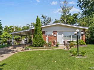 8003 Briar Ct, Saint Louis, MO