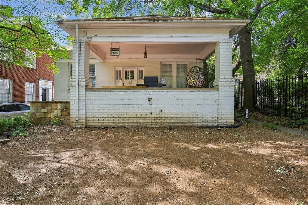 1 bed, 1.0 bath, $1,900 — Photo 1