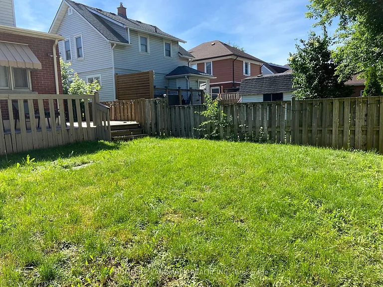 5765 Byng Ave — Photo 11
