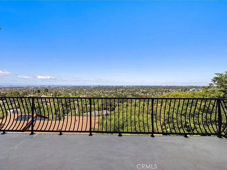 11393 La Vereda Dr — Photo 13