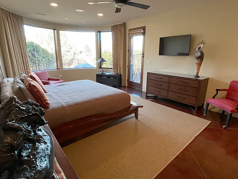 Master Suite 3