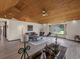 9880 No Name Uno Rd, Gilroy, CA 95020