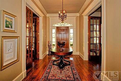 5th image of 127 Pecan Valley Dr