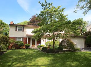 28 Nettlecreek Rd, Fairport, NY 14450