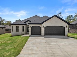 312 Forest Glen Cv, Jacksonville, AR 72076