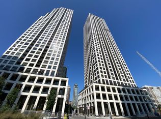 30 Elm Dr W #1507, Mississauga, ON L5B 0N6