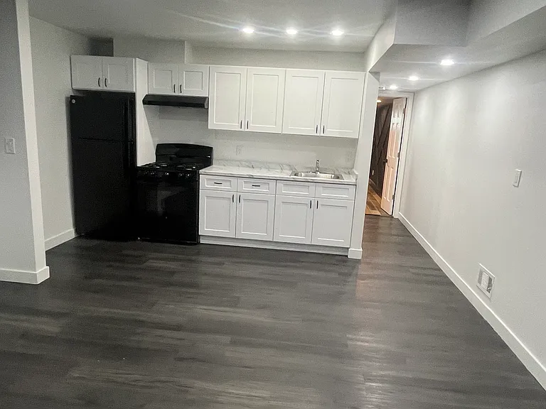 24 Darnell Ln #2 — Photo 2