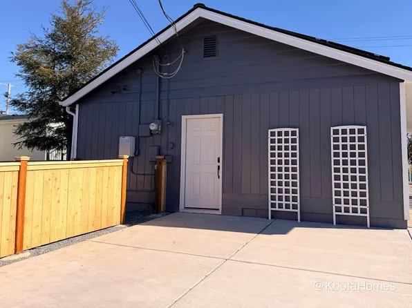 1215 Skagit St #A, Mount Vernon, WA 98274