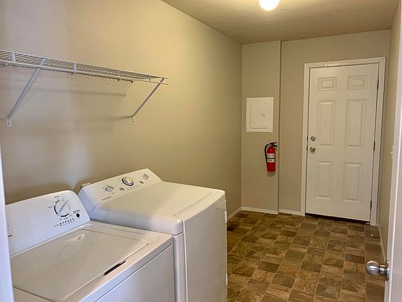 3rd image of 58870 Brookside Dr